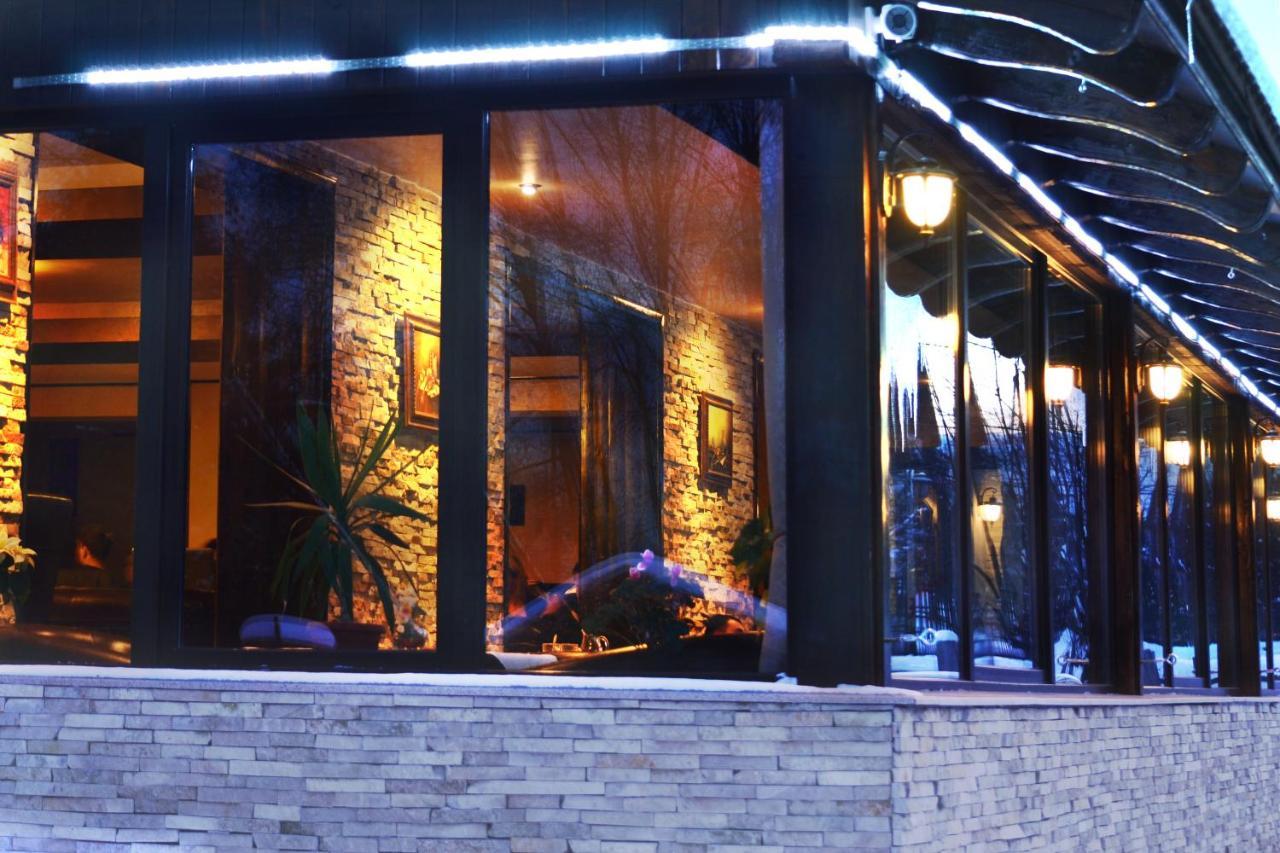 Hanul Simon Pensiune & Restaurant 布朗 外观 照片