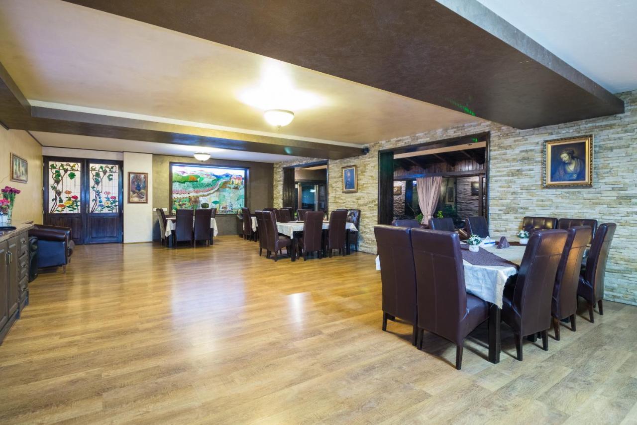 Hanul Simon Pensiune & Restaurant 布朗 外观 照片